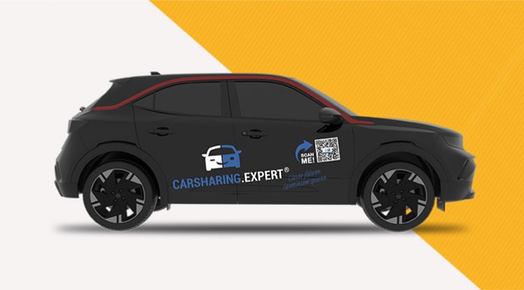e-Carsharing - e-Auto in Schwarz mit Beklebung Carsharing.Expert und QR-Code